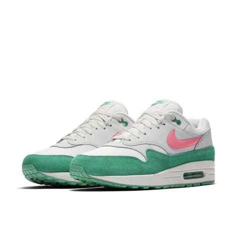 air max pink and green 